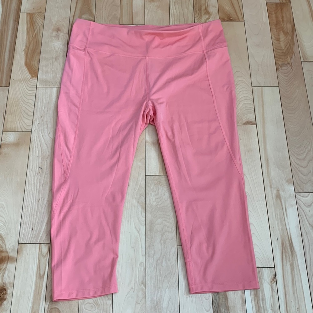 Ricki’s Crop Leggings NWT